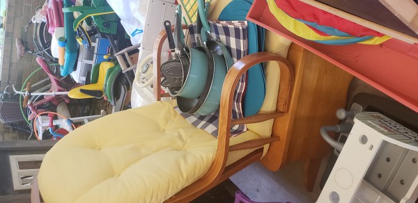 Huge Multi-Family Yard Sale! Tons of Antiques & Vintage Items & Bunches of BNWT Baby Items!
