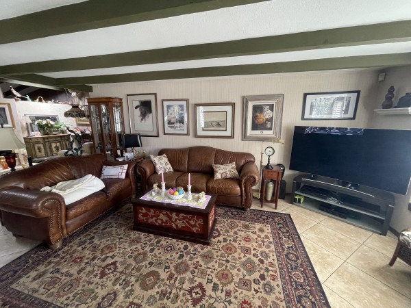 Estate Sale: Vintage Items and Antiques