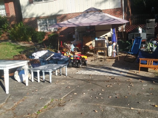 Moving sale