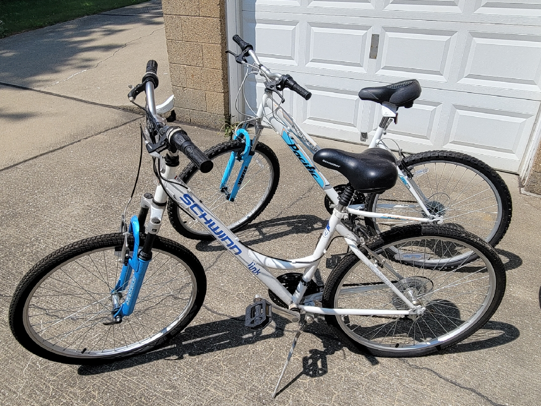 Perry Highlands community yard sale