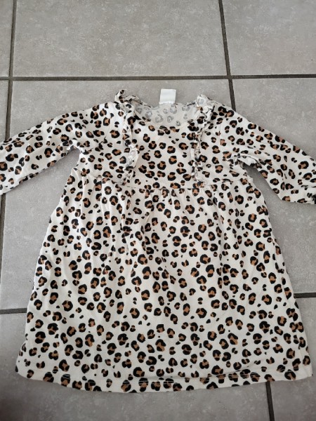 Baby items/ women's clothes