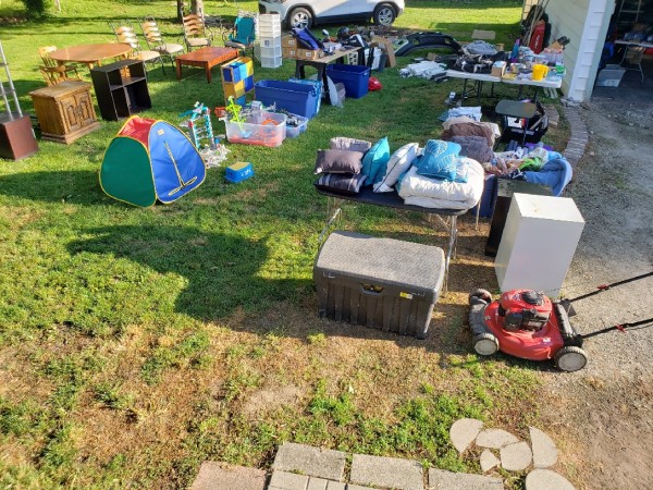 Yard/garage sale