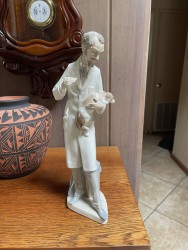 Estate Sale: Vintage Items and Antiques