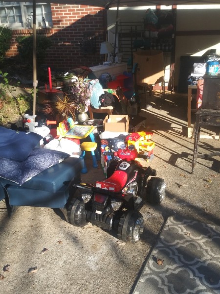 Moving sale