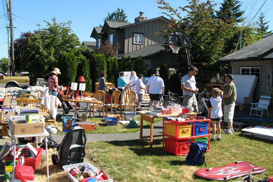 How to Find a Yard Sale in Your Neighborhood?