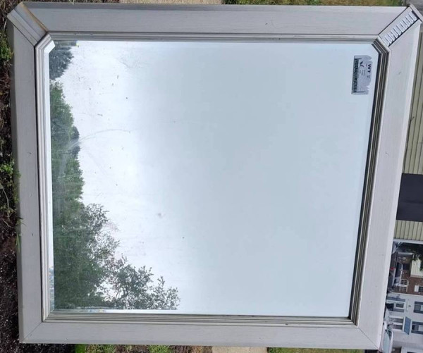 Gorgeous Mirror